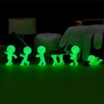 smiski-moving-series-glow-in-the-dark-figures Smiski moving series glow-in-the-dark-figures